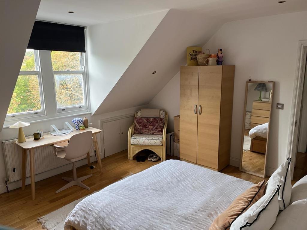 2 Bedroom Top Floor Flat, West Dulwich Free Street Parking Λονδίνο Εξωτερικό φωτογραφία