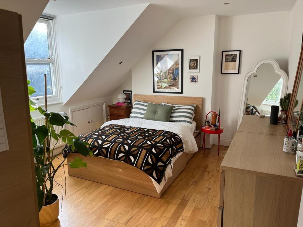 2 Bedroom Top Floor Flat, West Dulwich Free Street Parking Λονδίνο Εξωτερικό φωτογραφία